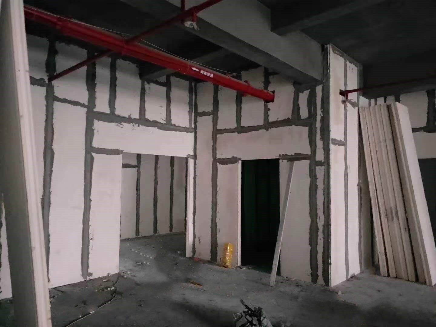 轻质隔墙板施工现场